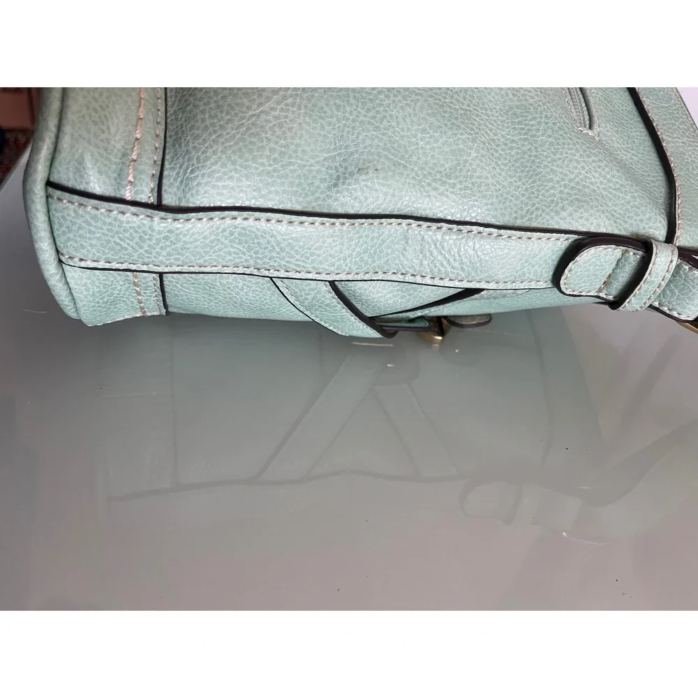 b.o.c. Born Concept Light Green Pebbled Faux Leather Crossbody Bag Purse